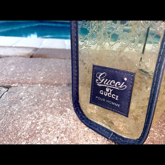 TRANSLUCENT GOLD GUCCI COSMETIC BAG - Picture 3 of 7